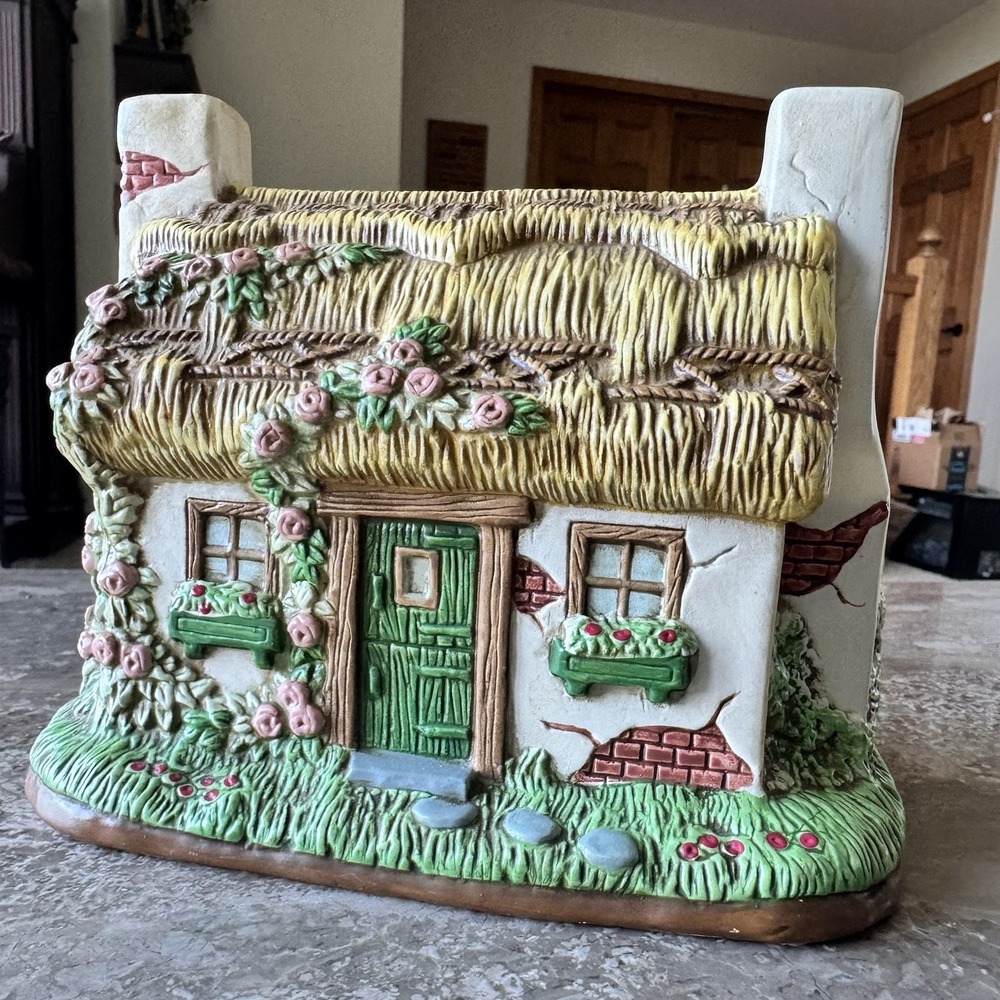 Lefton Ceramic Cottage Music Box *Tested & Work Handpainted 1994 Jane Chambless